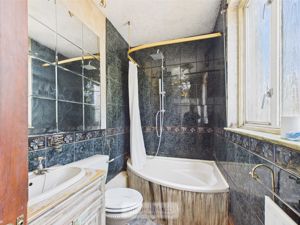 Photo 22- click for photo gallery